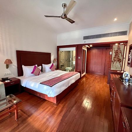 Hotel Chandela ขชุราโห ภายนอก รูปภาพ