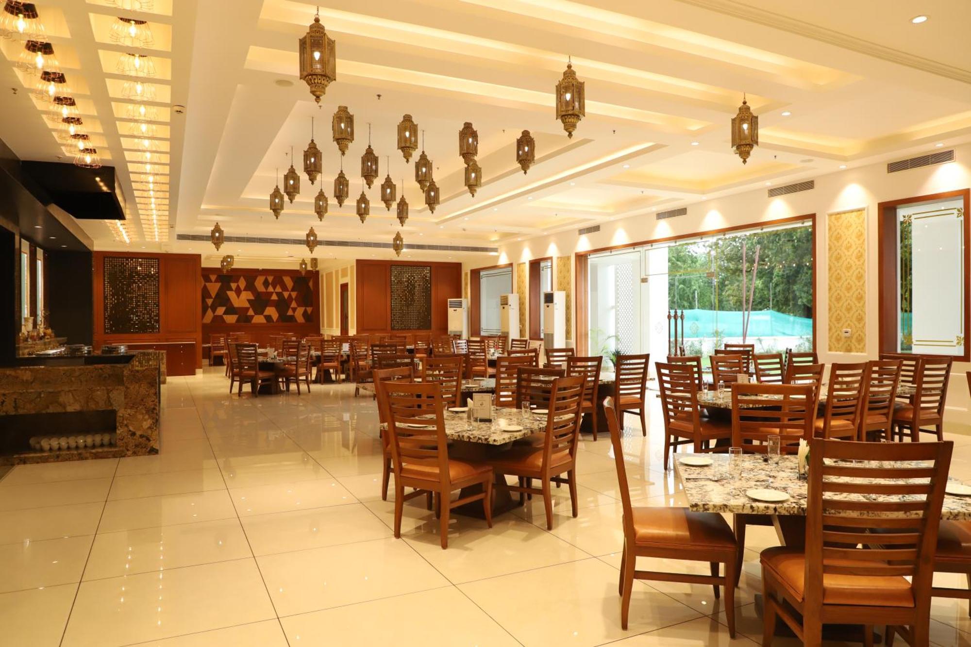 Hotel Chandela ขชุราโห ภายนอก รูปภาพ